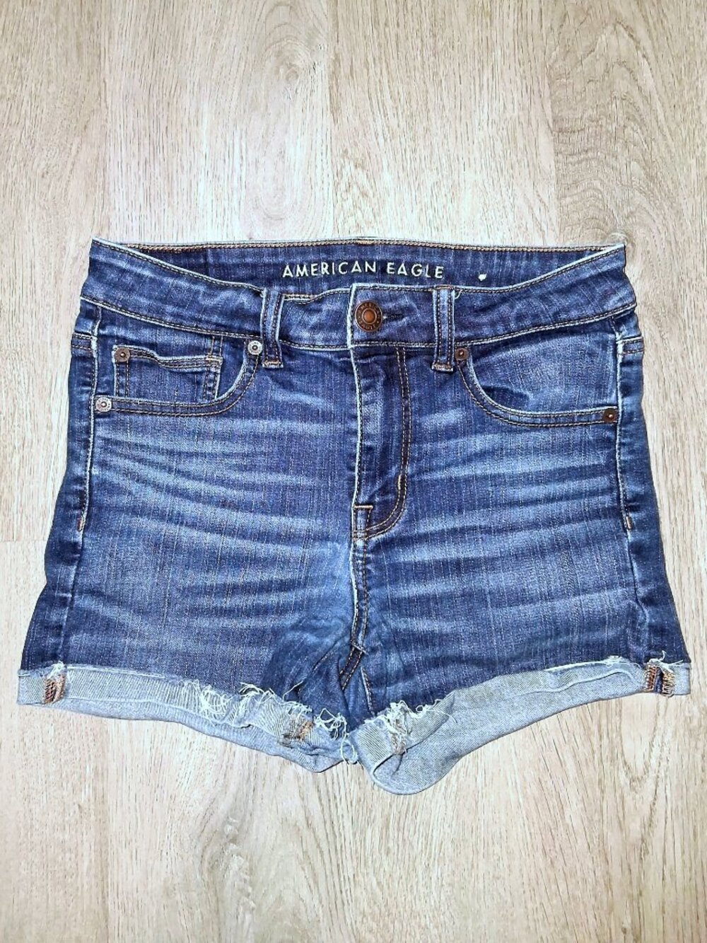 American Eagle Next Level Stretch Hi-Rise Shortie Shorts Size 4 Distressed Denim